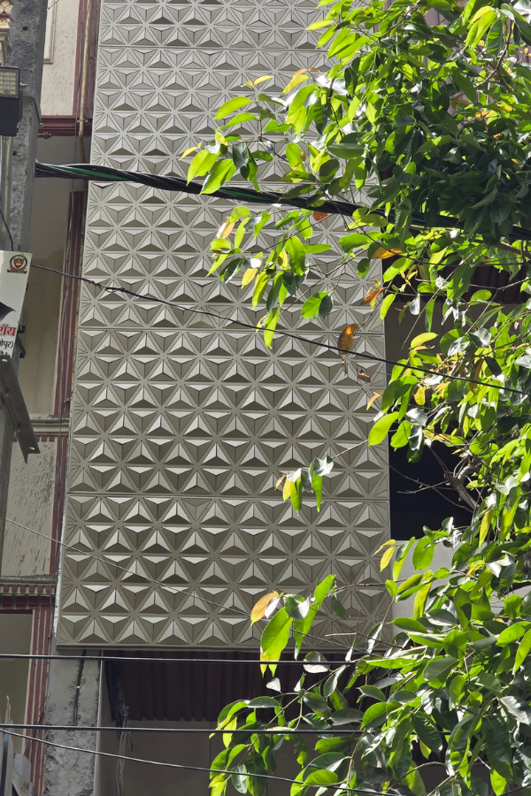 Triblossom Facade